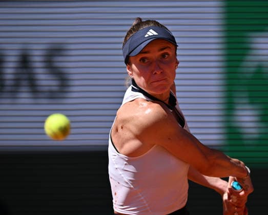 2026 French Open (Roland-Garros) - Day 4 PARIS, FRANCE - MAY 27: Elina Svitolina of Ukraine in action against Kaitlin Quevedo (not seen) of Spain during the Women s Singles second round match on Day Four of the 2026 French Open at Roland Garros on May 27, 2026 in Paris, France. Mustafa Yalcin Anadolu Paris France. Editorial use only. Please get in touch for any other usage.  Copyright: x2026xAnadoluxMustafaxYalcinx