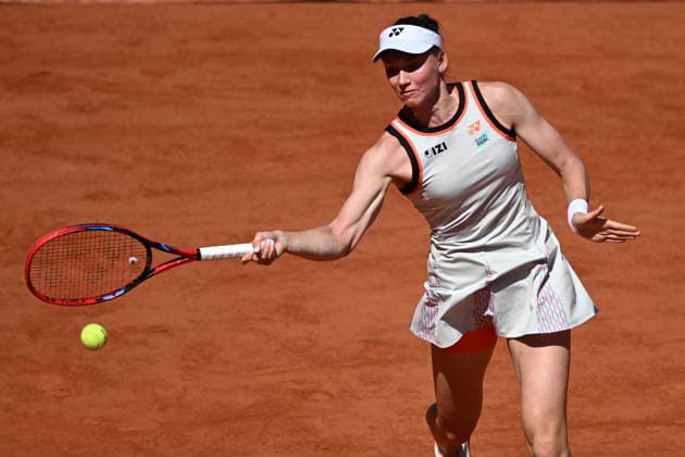 2026 French Open (Roland-Garros) - Day 4 PARIS, FRANCE - MAY 27: Yuliia Starodubtseva (not seen) of Ukraine competes with Elena Rybakina of Kazakhstan in the women s singles match on day 4 of the French Open tennis tournament on Court Suzanne-Lenglen at the Roland-Garros Complex in Paris, France on May 27, 2026. Burak Akbulut Anadolu Paris France. Editorial use only. Please get in touch for any other usage.  Copyright: x2026xAnadoluxBurakxAkbulutx