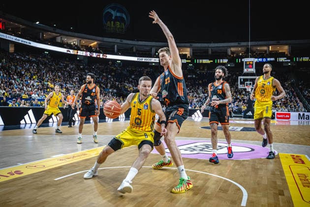Basketball Berlin 27 05 2026 Season 2025 2026 EasyCredit BBL 1 Bundesliga Men, Men Playoffs Quarterfinals Game 5 Alba Berlin RASTA Vechta Martin Hermannsson Alba Berlin, No 15 Tibor Pleiß Vechta, No 22