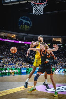 Basketball Berlin 27 05 2026 Season 2025 2026 EasyCredit BBL 1 Bundesliga Men, Men Playoffs Quarterfinals Game 5 Alba Berlin RASTA Vechta Norris Agbakoko Alba Berlin, No 17 Tibor Pleiß Vechta, No 22