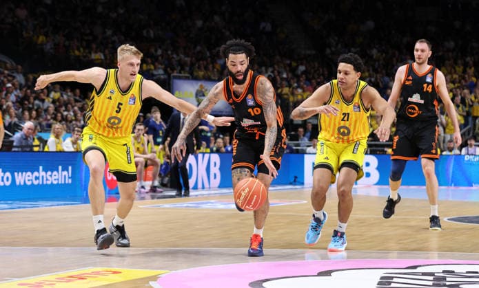 Sam Griesel, Tevin Brown on the ball, Michael Rataj duel Game scene Action Sport Basketball BBL Bundesliga Mens Play Off Quarter-final 5 Game Season 2025 2026 27 05 2026 ALBA Berlin vs SC Rasta Vechta