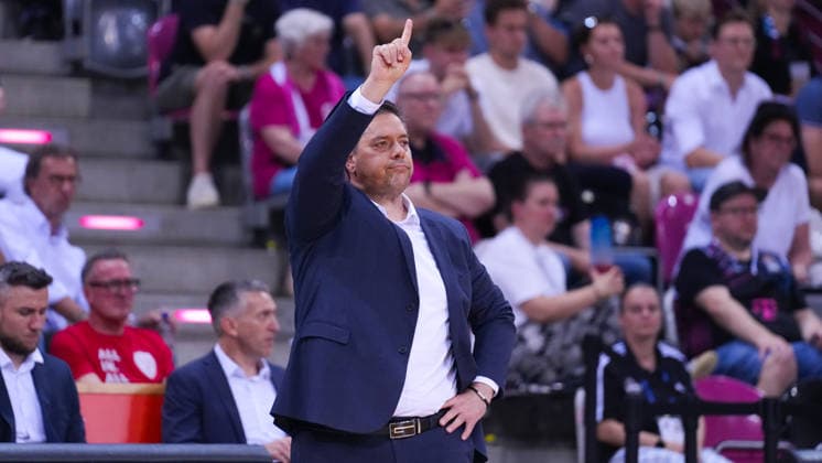 27 05 2026, xydrx, Basketball, easyCredit Basketball Bundesliga, Playoffs, Quarterfinals Game 5, Telekom Baskets Bonn Fitness First Wuerzburg Baskets, Telekom Dome Bonn Sasa Filipovski Fitness First Wuerzburg Baskets Head Coach Copyright: HMBxMedia YannisxDreimann