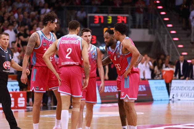 V l Michael Kessens, Alijah Comithier, Grayson Murphy, Jeff Garrett and Joel Aminu Bonn , Bonn, Germany, 27 05 2026, Basketball Bundesliga, 5 Quarterfinals, Telekom Baskets Bonn vs Fitness First Würzburg Baskets