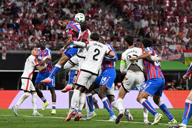 FOOTBALL - UEFA Conference League - Final - Crystal Palace FC vs Rayo Vallecano Photo by IPA ABACAPRESS.COM85116351 - Andrei Ratiu (Rayo Vallecano) against Jean-Philippe Mateta (Crystal Palace F.C.) during the UEFA Europe Conference 2026 final between Rayo Vallecano de Madrid vs. Crystal Palace F.C. on May 27th, 2026 at the Red Bull Arena, Leipzig, Germany Leipzig Germany  Copyright: xIPAxSport ABACAx