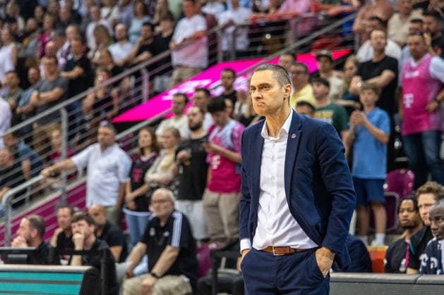 Marko Stankovic Telekom Baskets Bonn, Head Coach looks dissatisfied Telekom Baskets Bonn vs Fitness First Wuerzburg Baskets, Basketball, easy Credit BBL, Playoffs, Quarterfinals, Matchday 5, 2025 2026, 27 05 2026 Telekom Baskets Bonn vs Fitness First Wuerzburg Baskets, Basketball, easy Credit BBL, Playoffs, Quarterfinals, Matchday 5, 2025 2026, 27 05 2026 Bonn Copyright: xEibner-Pressefoto GerhardxWingenx EP_GWR