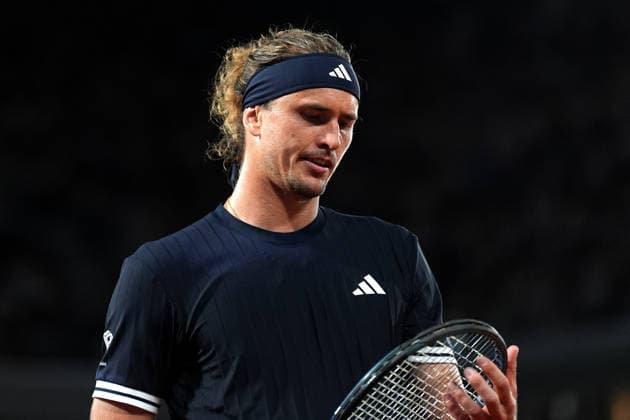 2026-05-27 2026 French Open - Day Four PARIS, FRANCE - MAY 27: Alexander Zverev of Germany during Day Four of the 2026 French Open at Roland Garros on May 27, 2026 in Paris, France. (Photo by Marleen Fouchier BSR Agency) Paris France Content not available for redistribution in The Netherlands directly or indirectly through any third parties. Copyright: xBSRxAgencyx
