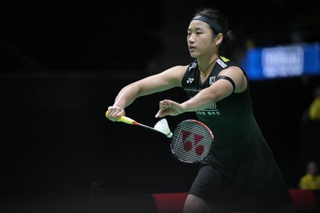(260528) -- SINGAPORE, May 28, 2026 -- An Se Young of South Korea serves during the women s singles round of 16 match between An Se Young of South Korea and Sung Shuo Yun of Chinese Taipei at the Singapore Badminton Open 2026 in Singapore, May 28, 2026. (Photo by Xinhua) (SP)SINGAPORE-BADMINTON-SINGAPORE BADMINTON OPEN-WOMEN S SINGLES-ROUND OF 16 ThenxChihxWey 
