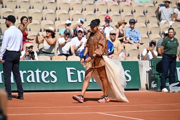 2026 French Open (Roland-Garros) - Day 5 PARIS, FRANCE - MAY 28: Naomi Osaka of Japan arrives court ahead of her match against Donna Vekic (not seen) of Croatia during the women s singles second round on day five of the 2026 French Open at Court Simonne-Mathieu in Paris, France on May 28, 2026. Mustafa Yalcin Anadolu Paris France. Editorial use only. Please get in touch for any other usage.  Copyright: x2026xAnadoluxMustafaxYalcinx