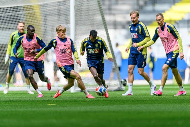 260528 Daniel Svensson and Taha Ali of the Swedish national football team at a training session on May 28, 2026 in Stockholm Photo Johanna Säll BILDBYRAN kod JL JL0620 fotboll football soccer fotball landskamp träning practice training sverige sweden sverige a fifa world cup vm bbeng  Copyright: JOHANNAxSÄLL BB260528BB185
