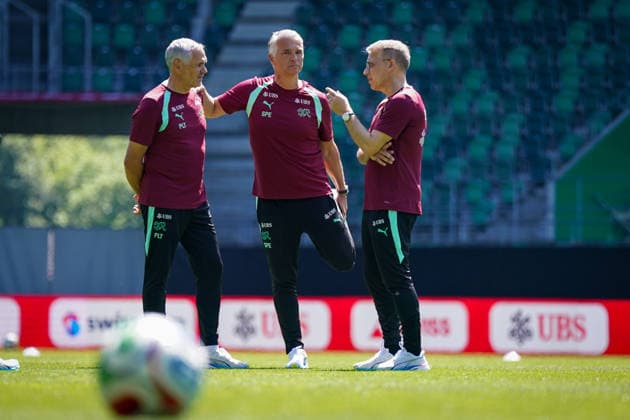 Switzerland Football Swiss national team 2026, Swiss national team training Kybunpark St Gallen Sergio Ermotti Group Chief Executive Officer, UBS Peter Knäbel Central President, Swiss Football Association Pierluigi Tami Director National Teams, Swiss Football Association Copyright: xJOERANxSTEINSIEKx