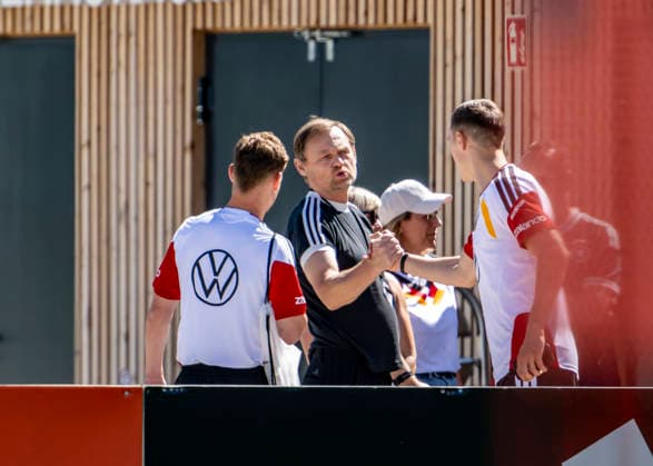 Football, Germany national team, training, visit from Adidas CEO Björn Gulden
