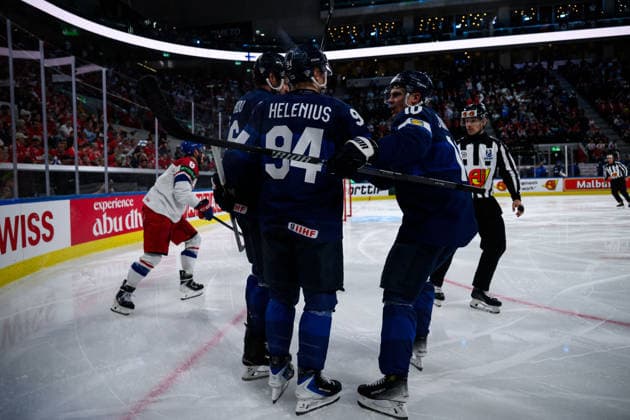 260528 Konsta Helenius and Henri Jokiharju of Finland during the 2026 IIHF Ice Hockey World Championship quarterfinal match between Finland and Czech Republic on May 28, 2026 in Zürich Photo Jesper Zerman BILDBYRAN kod JZ JZ0735 ishockey ice hockey ishockey vm 2026 vm 2026 iihf world championship finland czech republic bbeng finland  Copyright: JESPERxZERMAN BB260528JZ060