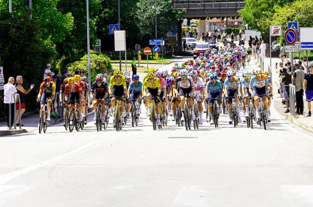 IPA85136982 - Trento ,Passage of the Giro d Italia In the photo: Passage of the Giro d Italia in Gardolo  Copyright: xAaronxGiordanix xAaronxGiordanix 85136982