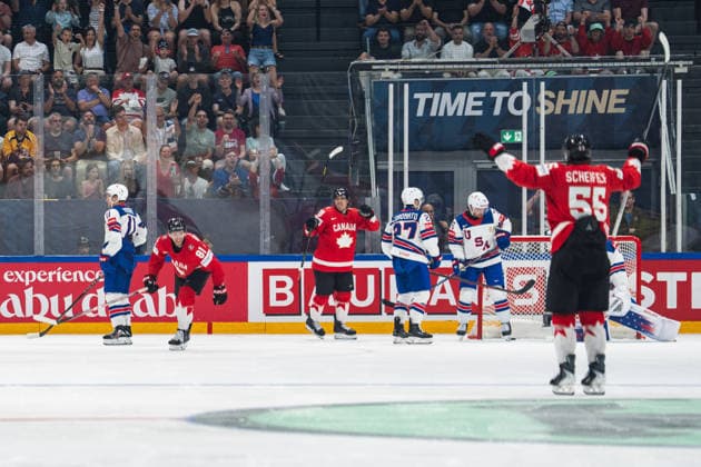 FRIBOURG, FRIBOURG - MAY 28: Canada players celebrate after Dylan Holloway scored during the 2026 IIHF World Championship, WM, Weltmeisterschaft quarterfinal match between Canada and the United States at BCF Arena on May 28, 2026 in Fribourg, Fribourg, Switzerland. Copyright: xLivioxBaeriswylx xSPPx Sportspressphoto_SPR156146