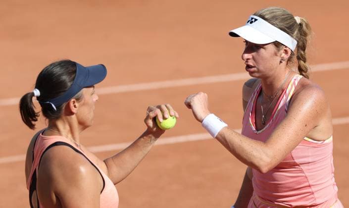 Slovenian Andreja Klepac and Belgian Magali Kempen pictured during a doubles tennis match between Belgian-Slovenian pair Kempen-Klepac and US-Italian pair Muhammad-Stollar, in the first round of the women s doubles at the Roland Garros French Open tennis tournament, in Paris, France, Thursday 28 May 2026. This year s tournament takes place from 18 May to 07 June. VIRGINIExLEFOUR  x175319559x