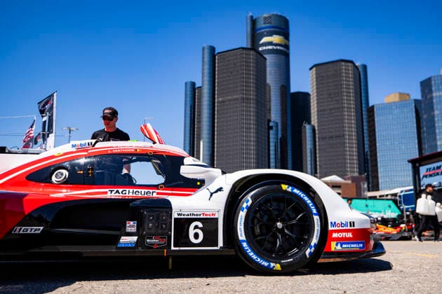 AUTO - IMSA - DETROIT SPORTS CAR CLASSIC 2026 06 VANTHOOR Laurens (bel), ESTRE Kevin (fra), Porsche Penske Motorsport, Porsche 963, ambiance during the Chevrolet Detroit Sports Car Classic, 5th round of the 2026 2026 IMSA SportsCar Championship, on the Streets of Detroit, from May 29 to 31, 2026 in Detroit, Michigan, United States of America - DetroitUnited States  Copyright: xJULIENxDELFOSSEx