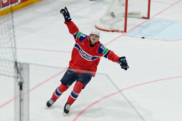 Fribourg, Switzerland - May 28 : Noah Steen of Norway celebrates after scoring his team s second goal during the 2026 IIHF Ice hockey, Eishockey World Championship, WM, Weltmeisterschaft Switzerland Quarter Final match between Norway and Latvia at BCF Arena on May 28 , 2026 in Fribourg, Switzerland. Copyright: xGiuseppexVelletrix Sportspressphoto_SPR156392