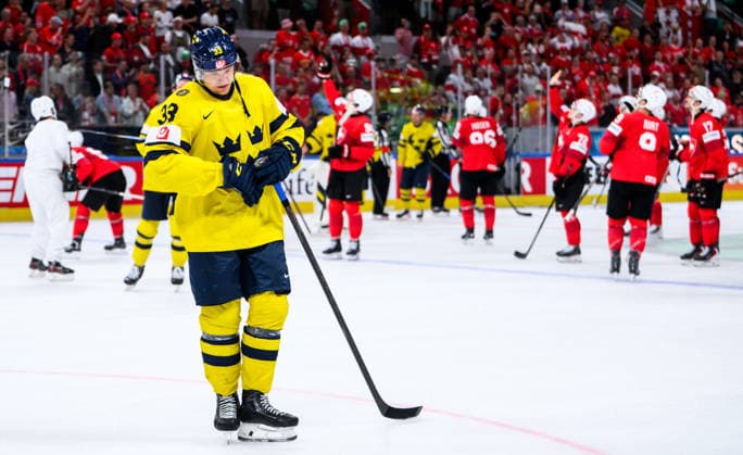 260528 Jakob Silfverberg of Sweden looks dejected after the 2026 IIHF Ice Hockey World Championship quarterfinal match between Switzerland and Sweden on May 28, 2026 in Zurich Photo Jesper Zerman BILDBYRAN kod JZ JZ0733 ishockey ice hockey ishockey vm 2026 vm 2026 iihf world championship kvartsfinal quarterfinal quarterfinals switzerland schweiz sverige sweden bbeng depp  Copyright: JESPERxZERMAN BB260528JZ176