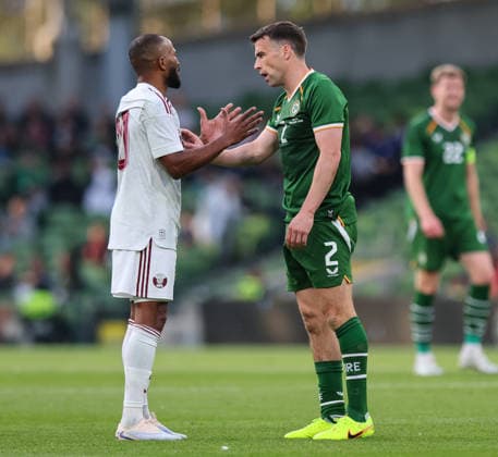 International Friendly, Länderspiel, Nationalmannschaft Aviva Stadium, Dublin 28 5 2026 Republic of Ireland vs Qatar Ireland s Seamus Coleman with Ahmed Fathi of Qatar Seamus Coleman with Ahmed Fathi 28 5 2026  Copyright: x INPHO RyanxByrnex RB1_7440