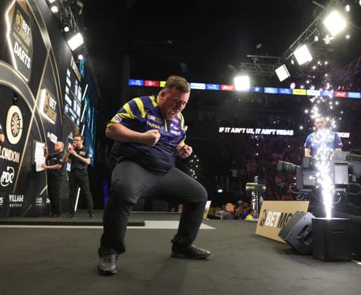 BetMGM Premier League Darts 28MAY26 Luke Littler during the BetMGM Premier League darts at the O2 Arena, London, UK on 28 May 2026. London O2 Arena London UK Editorial use only , Copyright: xChrisxSargeantx PSI-24296-0090