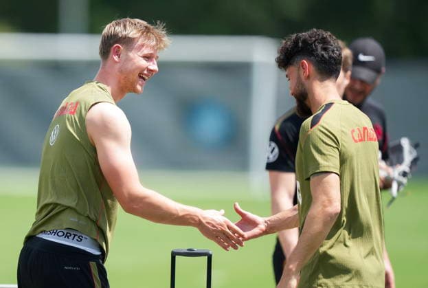 May 28, 2026, Charlotte, Nc, UNITED STATES: Canada defender Luc de Fougerolles, left, jokes around with teammate Stephen Eustaquio during team Canada World Cup roster selection camp in Charlotte, NC on Thursday, May 28, 2026. Canada News - May 28, 2026  - ZUMAc35_ 20260528_zaf_c35_098 Copyright: xNathanxDenettex