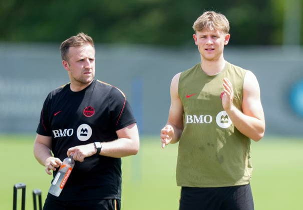 May 28, 2026, Charlotte, Nc, UNITED STATES: Canada defender Luc de Fougerolles, right, warms up during team Canada World Cup roster selection camp in Charlotte, NC on Thursday, May 28, 2026. Canada News - May 28, 2026  - ZUMAc35_ 20260528_zaf_c35_099 Copyright: xNathanxDenettex