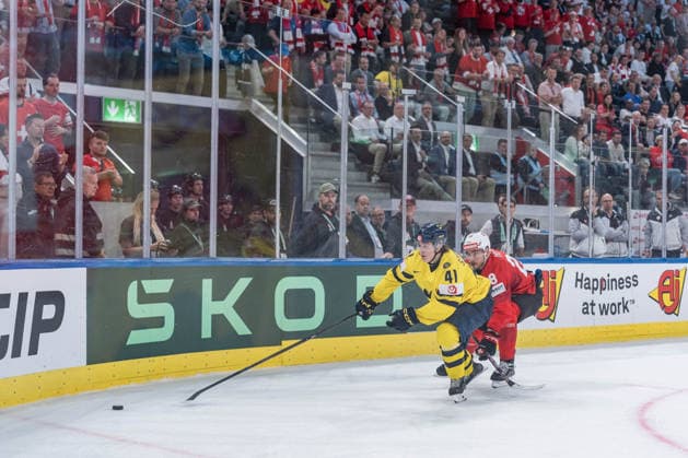 28 05 2026, Zurich, Swiss Life Arena, Ice Hockey World Championships Switzerland Sweden, 41 Ivar Stenberg Sweden , 28 Timo Meier Switzerland Zurich Swiss Life Arena Zurich Switzerland Copyright: xJustPictures.ch StefanxEmchx jp-de-StEm-DSC0169720260528