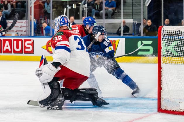 xxkeikkaxx 20260528 Swiss Life Arena, Zurich, Switzerland. IIHF Ice hockey, Eishockey World Championships Quarterfinal match Finland vs Czechia Josef Korenar (32) of Team Czechia Hannes Björninen (24) of Team Finland Tomas Galvas (79) of Team Czechia Photo by Pasi Suokko All Over Press  1.06237126