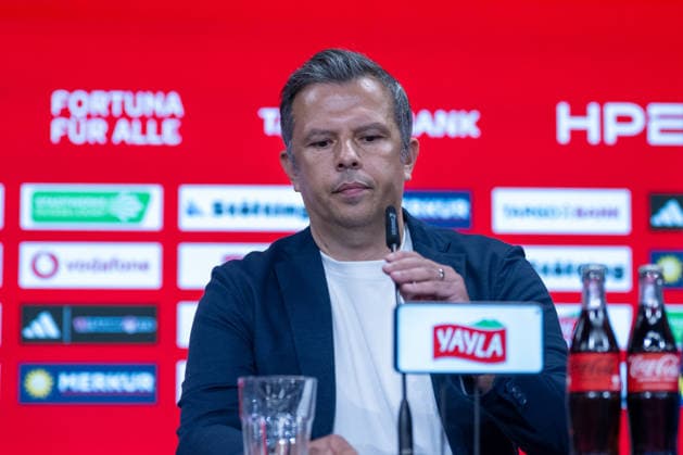Samir Arabi Fortuna Duesseldorf, sports director has taken a seat at the press conference Fortuna Duesseldorf, presentation of the new sports director, 3 Liga, football, season 2026 2027, 28 05 2026 Press conference Fortuna Duesseldorf, 3 Liga, season 2025 2026, 29 05 2026 Duesseldorf Copyright: xEibner-Pressefoto ThomasxHaeslerx EP_THR
