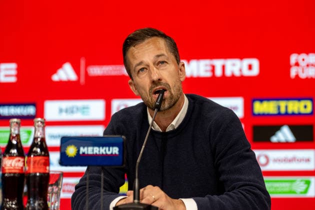 Bjoern Borgerding Fortuna Duesseldorf, Chairman of the Supervisory Board comments at the press conference on the questions of the journalists Press conference Fortuna Duesseldorf, presentation of the new sports director, 3 Liga, football, season 2026 2027, 28 05 2026 Press conference Fortuna Duesseldorf, 3 Liga, season 2025 2026, 29 05 2026 Duesseldorf Copyright: xEibner-Pressefoto ThomasxHaeslerx EP_THR