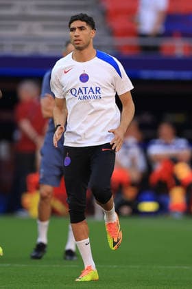 Paris Saint-Germain, Open Training Session Paris Saint-Germain Defender Achraf Hakimi (2) during the open training session for Paris Saint-Germain ahead of the Champions League Cup Final at Puskas Arena Park, Budapest, Hungary on 29 May 2026. Budapest Puskas Arena Park Hungary Editorial use only , Copyright: xChrisxFoxwellx PSI-24345-0042