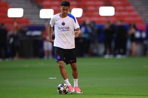 Paris Saint-Germain, Open Training Session Paris Saint-Germain Midfielder Senny Mayulu (24) during the open training session for Paris Saint-Germain ahead of the Champions League Cup Final at Puskas Arena Park, Budapest, Hungary on 29 May 2026. Budapest Puskas Arena Park Hungary Editorial use only , Copyright: xChrisxFoxwellx PSI-24345-0034