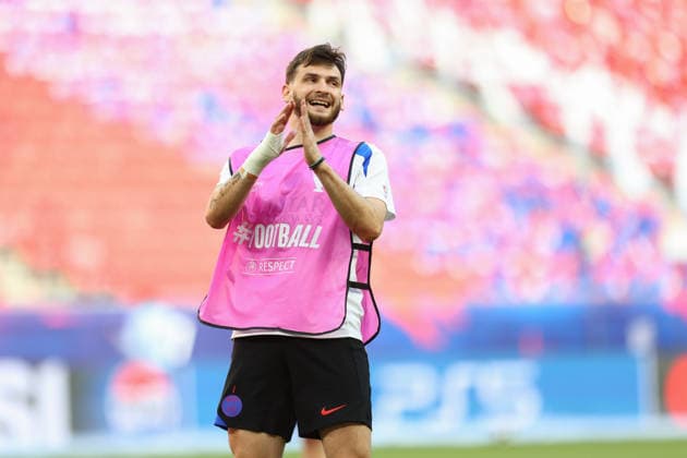 May 29, 2026, Budapest, Hungary: KHVICHA KVARATSKHELIA in the last PSG training session ahead of the UEFA Champions League 2025 26 final between Paris Saint-Germain and Arsenal FC at the Puskas Arena in Budapest, Hungary. Soccer 2026: UEFA Champions League Final: PSG Training  - ZUMAc179 20260529_zep_c179_025 Copyright: xMickaelxChavetx