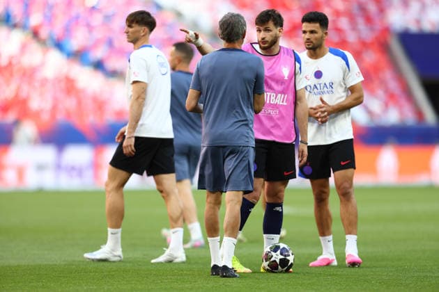 May 29, 2026, Budapest, Hungary: KHVICHA KVARATSKHELIA in the last PSG training session ahead of the UEFA Champions League 2025 26 final between Paris Saint-Germain and Arsenal FC at the Puskas Arena in Budapest, Hungary. Soccer 2026: UEFA Champions League Final: PSG Training  - ZUMAc179 20260529_zep_c179_034 Copyright: xMickaelxChavetx