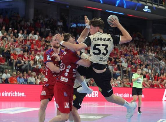29 05 2026 Handball 1 Bundesliga DAIKIN HBL Season 2025 2026 33 Matchday HC Erlangen Metropolregion Nürnberg HCE Bergischer HC DaMa xdaxmax Florian Scheerer 10, HC Erlangen HCE Sören Soeren Steinhaus 53, Bergischer HC