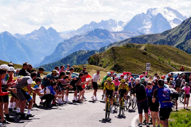 the pack riders during Stage 19 of the Giro dÕItalia, from Feltre to Alleghe, Italy, Friday, May 29, 2026.  Copyright: xFabioxFerrari LaPressex