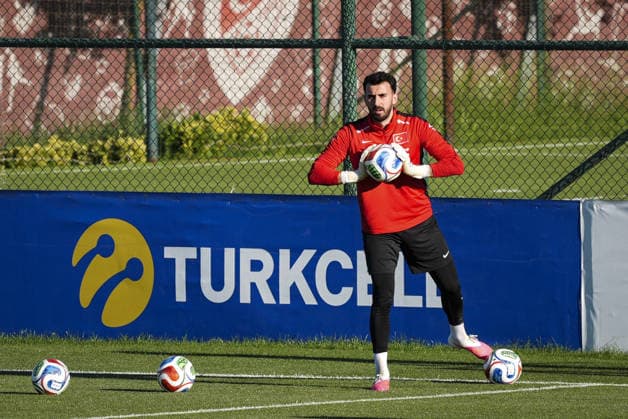 Turkish National Football Team training session ISTANBUL, TURKIYE - MAY 29: Turkish National Football Team player Muhammed Sengezer attends the training session, under the lead of head coach Vincenzo Montella, ahead of the 2026 FIFA World Cup, WM, Weltmeisterschaft, Fussball at Hasan Dogan National Teams Camp and Training Facilities in Istanbul, Turkiye on May 29, 2026. Beyza Comert Anadolu Istanbul Turkey. Editorial use only. Please get in touch for any other usage.  Copyright: x2026xAnadoluxBeyzaxComertx