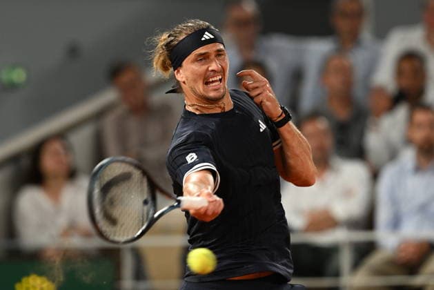 2026 French Open, Roland-Garros - Day 6 PARIS, FRANCE - MAY 29: Germany s Alexander Zverev and France s Quentin Halys compete during their men s singles match on day 6 of the French Open tennis tournament on Court Philippe-Chatrier at the Roland-Garros Complex in Paris on May 29, 2026. Burak Akbulut Anadolu Paris France. Editorial use only. Please get in touch for any other usage.  Copyright: x2026xAnadoluxBurakxAkbulutx
