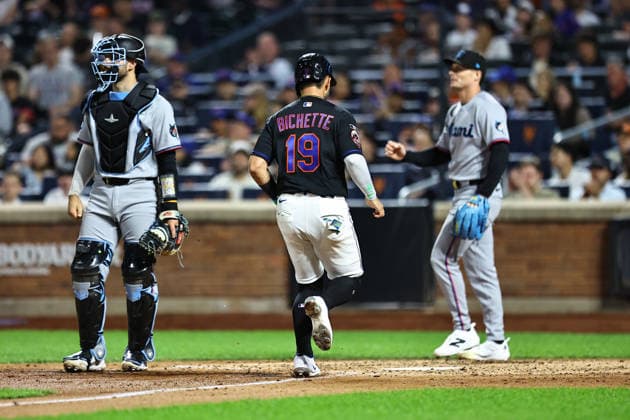 Miami Marlins v New York Mets - MLB, Baseball Herren, USA Bo Bichette 19 of the New York Mets scores on a sacrifice fly during the seventh inning of a baseball game against the Miami Marlins at Citi Field in Corona, New York, on May 29, 2026. Flushing United States  Copyright: xGordonxDonovanx originalFilename:donovan-mlbmiami260529_npt2x.jpg