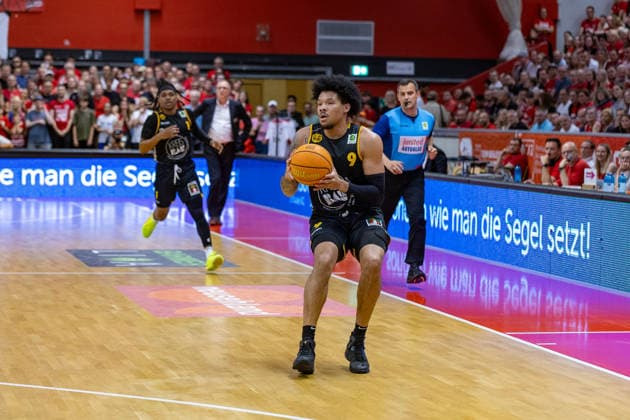 Tylan James Pope Bozic Estriche Knights Kirchheim, 09 GER, Giessen46ers vs Bozic Estriche Knights Kirchheim, BARMER 2 Basketball Bundesliga, Playoffs Semifinal Game 4, Season 2025 2026, 29 05 2026 GER, Giessen46ers vs Bozic Estriche Knights Kirchheim, BARMER 2 Basketball Bundesliga, Playoffs Semifinal Game 4, Season 2025 2026, 29 05 2026 Giessen Copyright: xEibner-Pressefoto NinaxSanderx EP_NSR