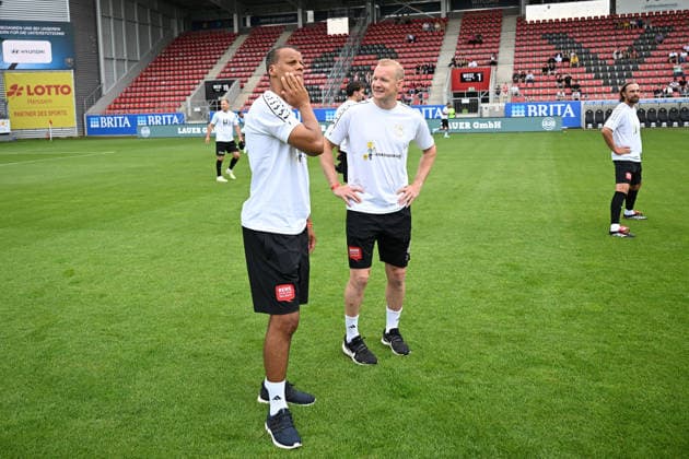 30 05 2026, xsvx, Football Langholz Cup 2026, v l Timothy Chandler Eintracht Frankfurt Sebastian Rode Wiesbaden
