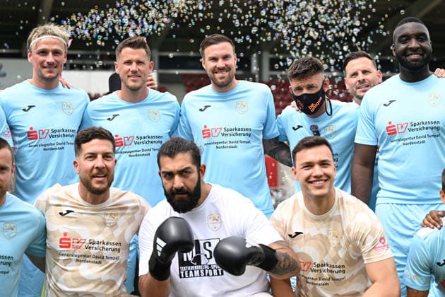 30 05 2026, xsvx, Football Langholz Cup 2026, f l Faisal Kawusi, German comedian, Kevin Grosskreutz Grosskreutz , Florian Fromlowitz Tim Heubach Julian Engels Tise Wiesbaden