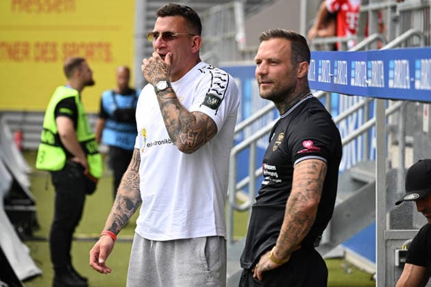 30 05 2026, xsvx, Football Langholz Cup 2026, from left rapper musician Gzuz 187 Strassenbande Kristoffer Jonas Klauß Klauss and rapper musician Kontra K Wiesbaden