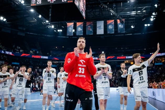 Hamburg 30 05 2026, Handball, Men, EHF European League Men 2025 26, Semi-final, Montpellier Handball THW Kiel The team thanks the fans