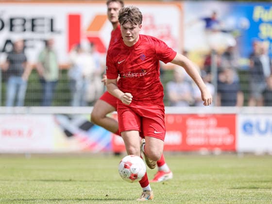 Tristan Schaper Blumenthaler SV, 9 on the ball, single image, full body, action, action, game scene, 30 05 2026, Todesfelde Germany , football, promotion round Regionalliga Nord, SV Todesfelde Blumenthaler SV xobx