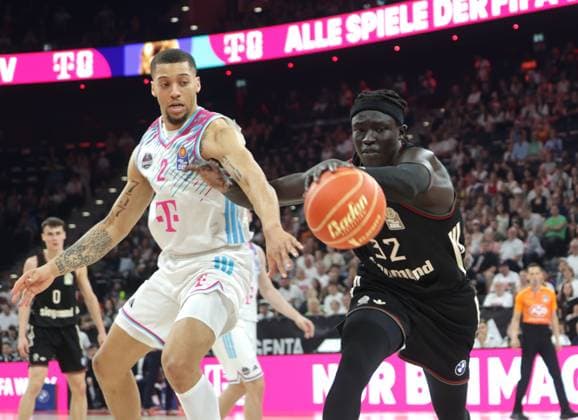 Bonns 2 COMITHIER vs Bayerns 32 Wenyen GABRIEL Basketball, Bayern Bonn Bundesliga, FC Bayern Basketball Telekom Baskets Bonn, Playoff semi-final, 1 match, 2025 2026 season, 30 05 2026, in Munich, S A P G A R D E N, Germany Source Copyright Credit Oryk HAIST xBASKETBALL-BAYERN-BONNx