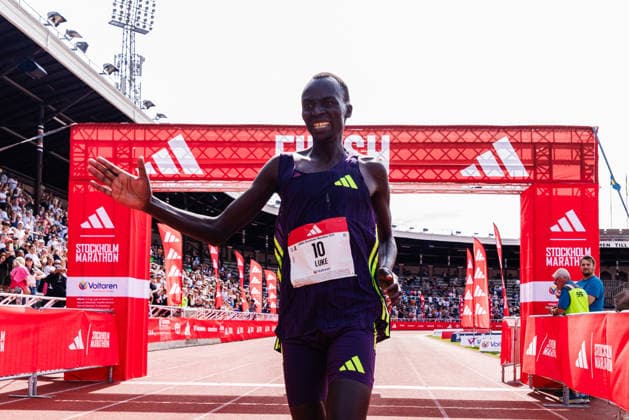 260530 Luke Kiprop KEN cheers during the Stockholm Marathon on May 30, 2026 in Stockholm  Copyright: KENTAxJÖNSSON BB260530KJ039