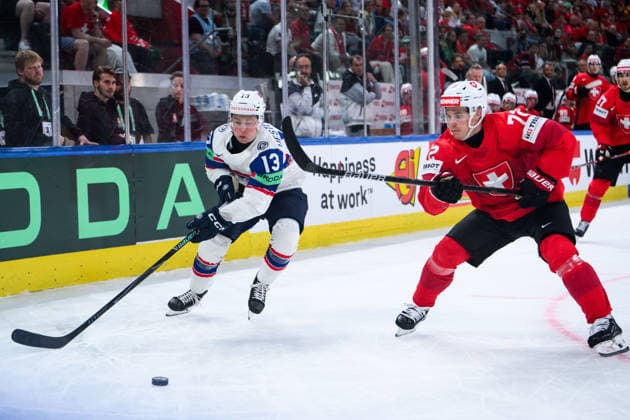 260530 Petter Vesterheim of Norway and Dominik Egli of Switzerland during the 2026 IIHF Ice Hockey World Championship semifinal match between Switzerland and Norway on May 30, 2026 in Zürich Photo Jesper Zerman BILDBYRAN kod JZ JZ0737 ishockey ice hockey ishockey vm 2026 vm 2026 iihf world championship semifinal semifinals switzerland schweiz norge norway bbeng norge norway  Copyright: JESPERxZERMAN BB260530JZ021