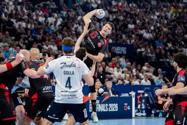 Hamburg 30 05 2026, Handball, Men, EHF European League Men 2025 26, Semi-final, MT Melsungen SG Flensburg Handewitt Aaron Mensing MT Melsungen, 33 throwing from the back court