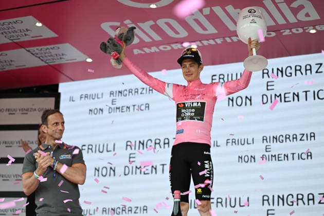 30-05-2026 Giro D italia; Tappa 20 Gemona Del Friuli - Piancavallo; 2026, Visma - Lease A Bike; Vingegaard, Jonas; Fedriga, Massimiliano; Piancavallo;
